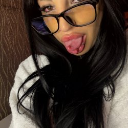 I’ll make you cum without even using my hands