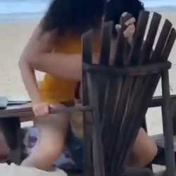 Vídeo filtrado follando en plena playa
