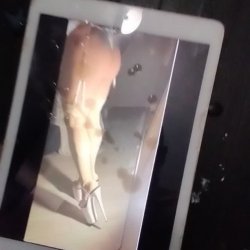 Chico de la central de abastos de CDMX llega caliente a casa solo para correrse sobre mi 🤤🥵