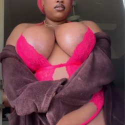 🍫 BBW wit a stupendous natty pair