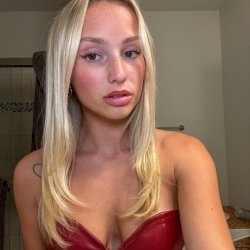 Disclosure #487: Blonde baddie