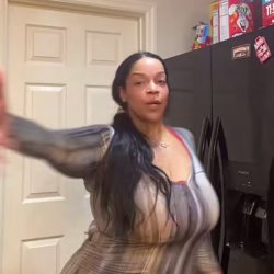 thick dominican mother 50lbs of ass bouncing getting real sweaty