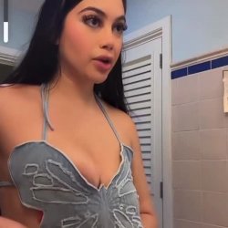 accidental live tit flash