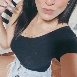 haganle de todo lo que quieran morbosearla tributarla exibirla de todo