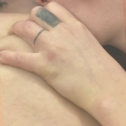 18🔞Redhead hands on juicy tits, steamy kiss❤️‍🔥🔞