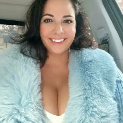 Request.. Thick Gorgeous Milf.. <> Married Wife.. <> Loves taking BBC & Squirts hard..