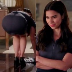 I want to have anal sex with Roselyn Sanchez 😮😍