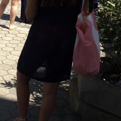 candid feet teen girl
