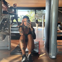 Working on my form… wanna spot me