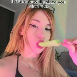 🔞 Sexy young blonde perky tits blowjob tease horny slut wet lips 💦🍑🫦😈 OF now