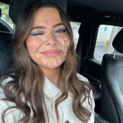 Miranda Cosgrove (iCarly) Cum Facial Fakes