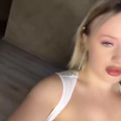 Beautiful Emily Leaks 18+