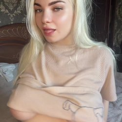 Imagine my lips where you want them most 🫦💋