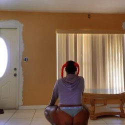 Ass shaking