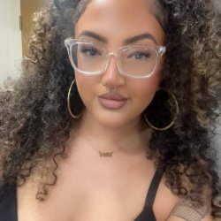 6'3 Tall Thick Gorgeous Amazon Milf.. <> Entrepreneur.. <> Her 1st time tryout BBC..