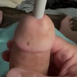 A friend cums sounding.