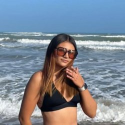 Girl puta en bikini y rico culo de gym sexy