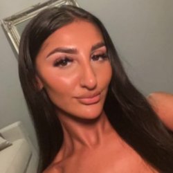 This slut is so damn hot, isn't she