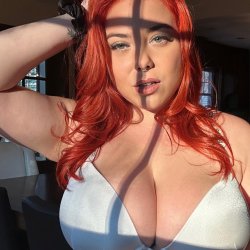 Beautiful Amature Sexy Busty Perky tits Big boobs Solo nude