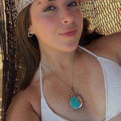 Que les parece la pedazo de puta de Susana? Les gustaría ver sus tributos en un recopilatorio?