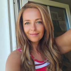 Wichsfresse Vera als Wichsvorlage für Cumtribute