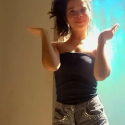 Amiga da minha namorada magrinha gostosa tive que vazar-19anos-