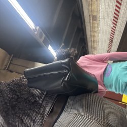 chocolate hottie in the mta