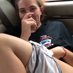 Cute Slut Gets Fingered After Date