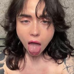 Wanna taste my tongue and moan? 🍆
