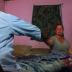 Corno grava escondido a primeira vez a esposa dele com negrão ela chega até fuma cigarro agoraept