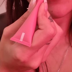 I want to get my lipstick all over your D
