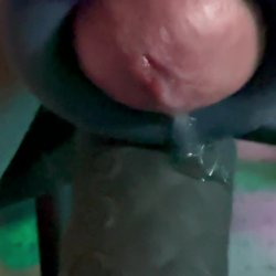 vibrator cumshot 2