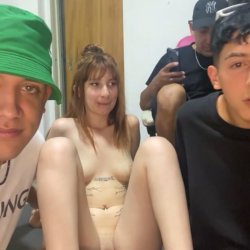 Chica Y Sus Tres Amigos En Live