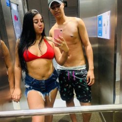 Vizinho safado fudeu gostoso a esposa do corno