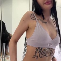 🔥 Subscribe to my OnlyFans and unlock what nobody else gets to see 👀