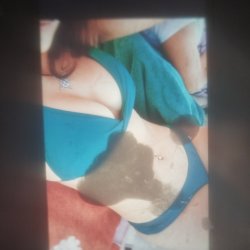 Cum_Tributo a pedido (Qué grandes tetas deliciosas)